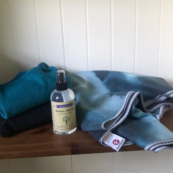 manduka hot yoga towel